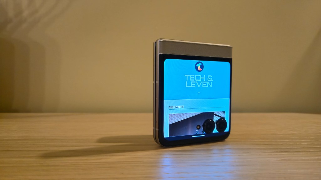 Motorola Razr aan de haal met je hart, Samsung met je&nbsp;geld?